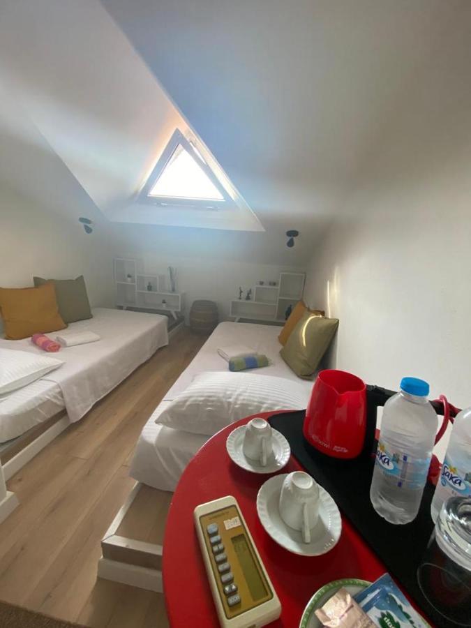 Antik Apartments 말마리스 외부 사진