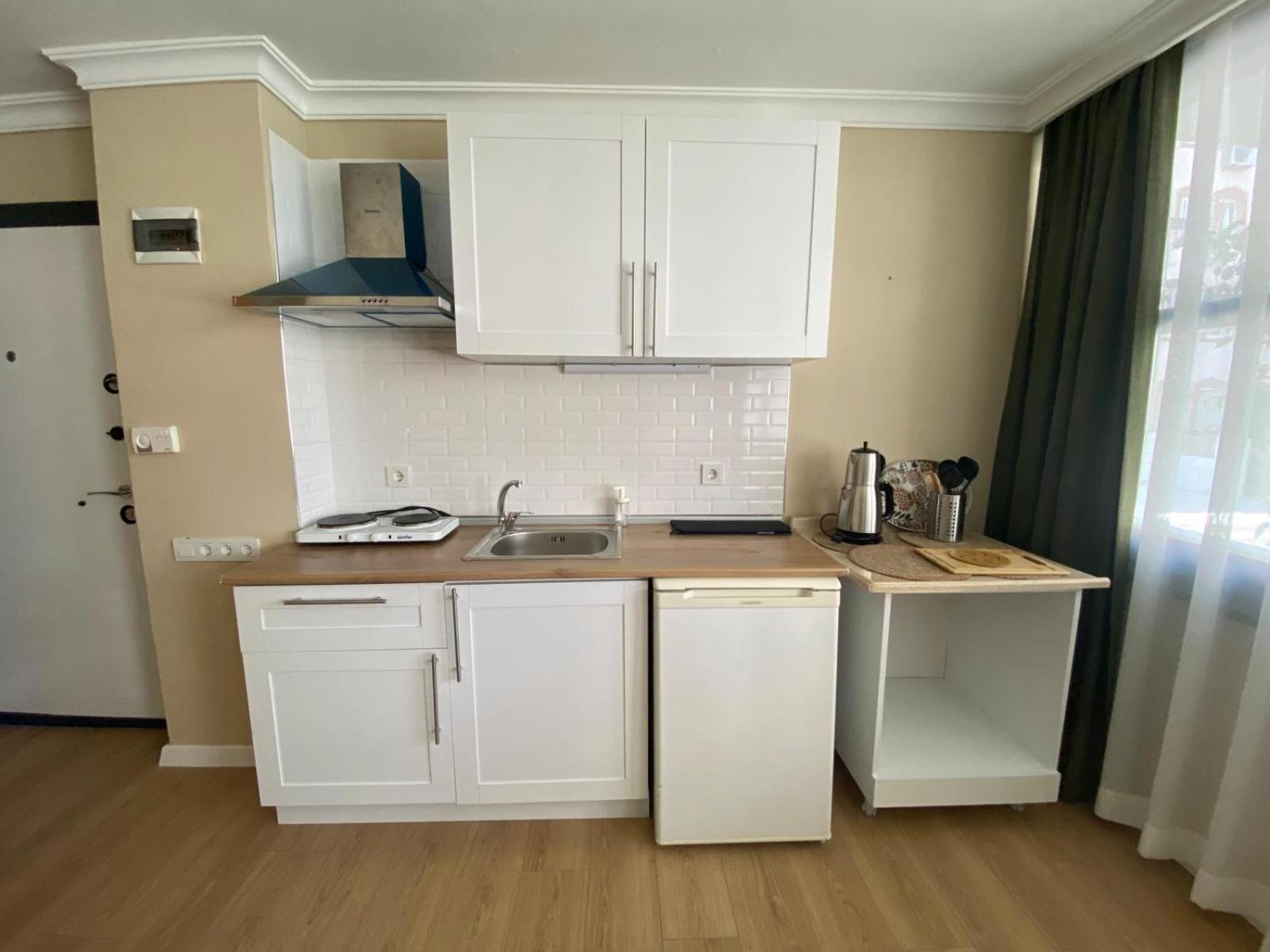 Antik Apartments 말마리스 외부 사진