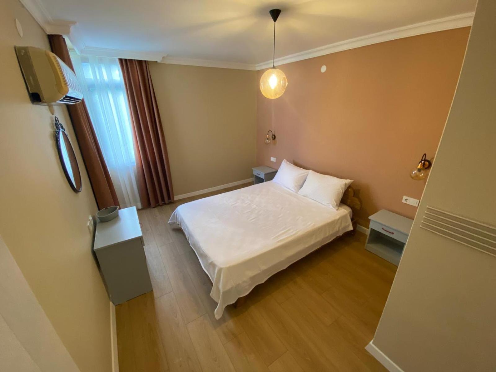 Antik Apartments 말마리스 외부 사진
